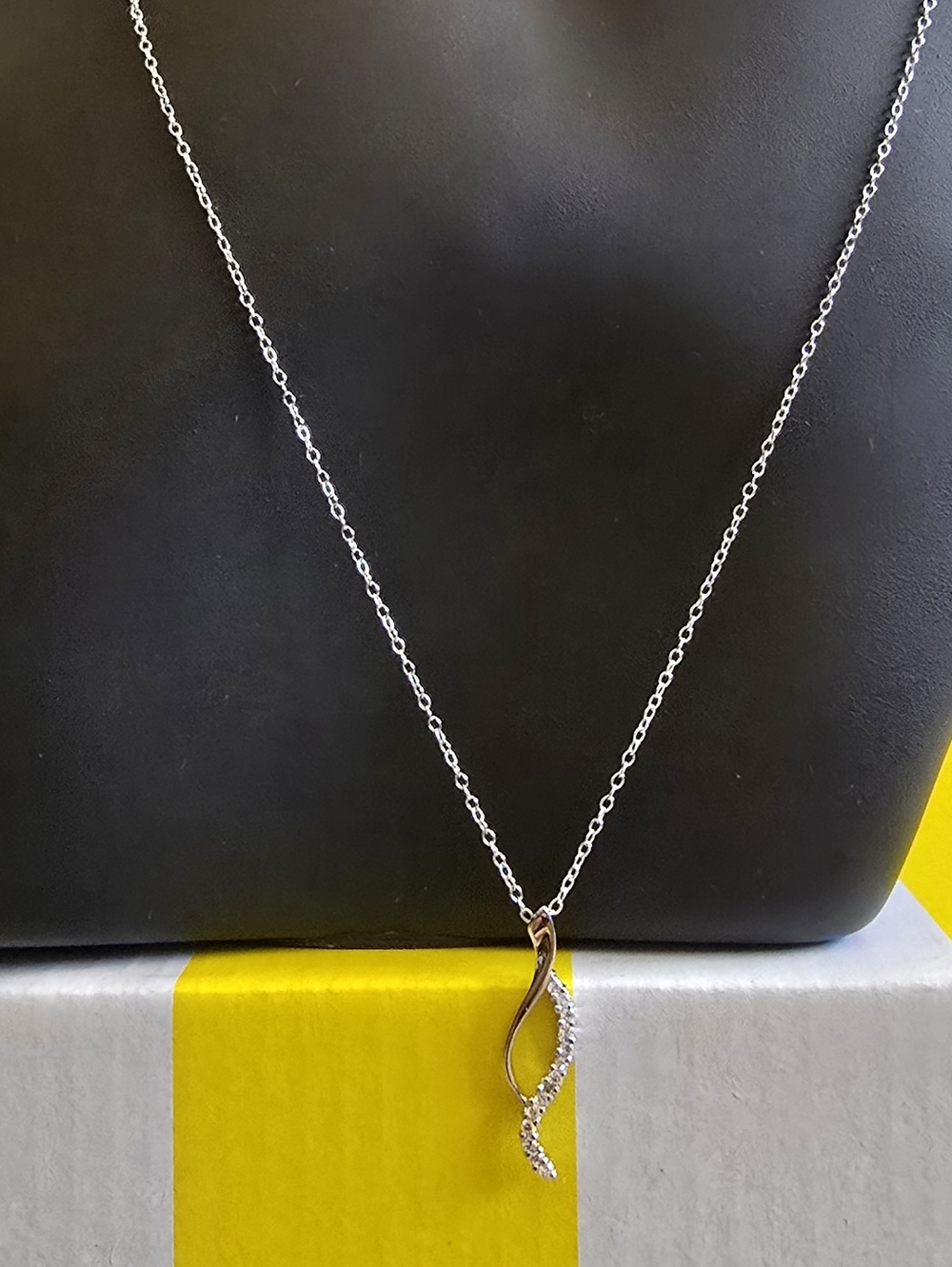 Sterling Silver Wavy Pendant Necklace #0921